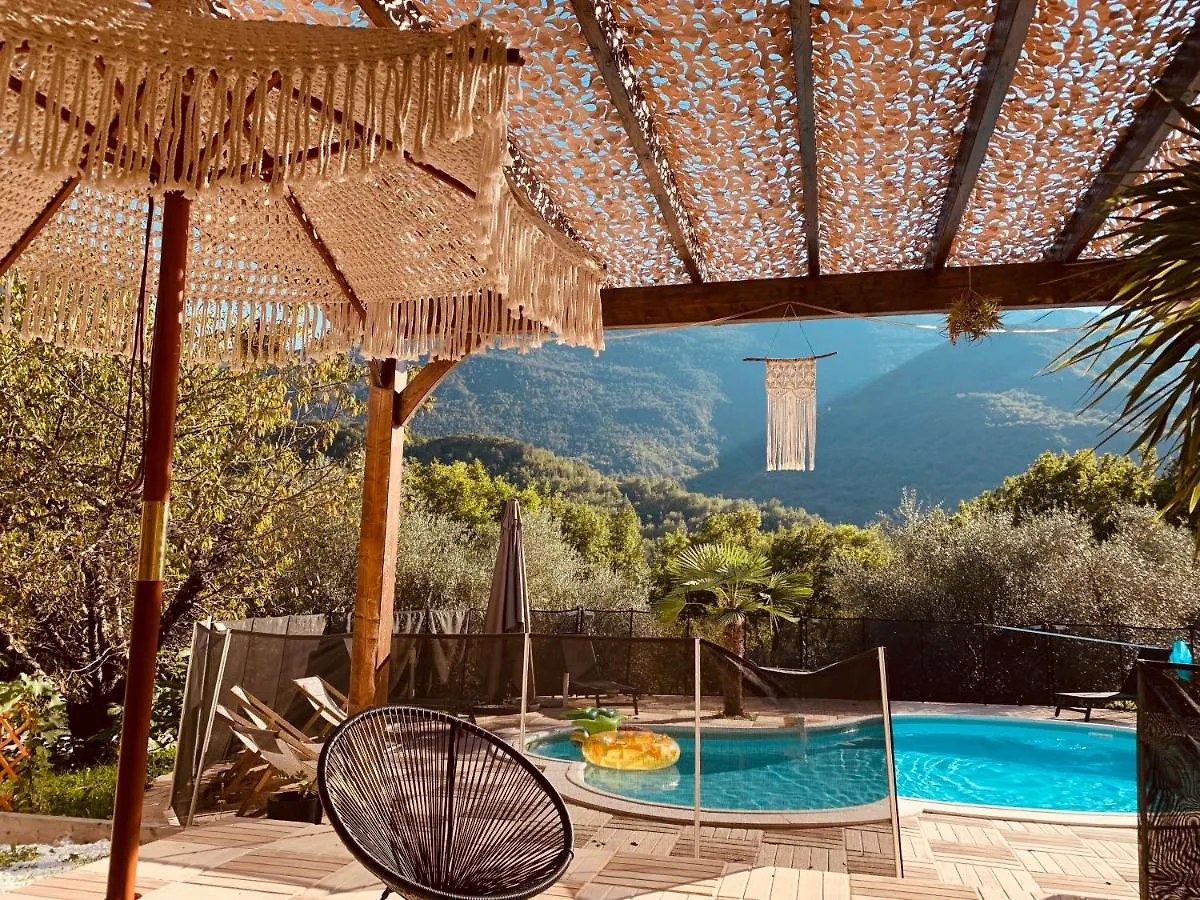 2P Au Coeur Des Montagnes Avec Piscine Chauffee contacts